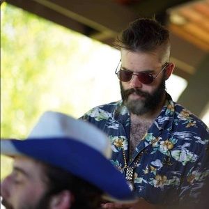 Meet your Posher, Seamus